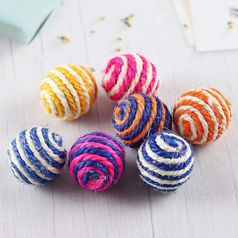 1PCS Feathered Sisal Ball Cat Toy for Self-Entertainment and Boredom Relief, Durable Cat Toy for Scratching and Biting